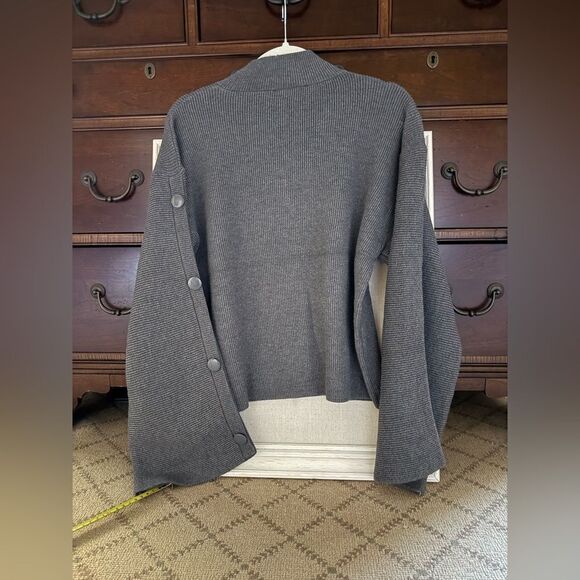 MNG gray ribbed knit mock neck flowy boho wide sleeved sweater L NWOT - Picture 2 of 11